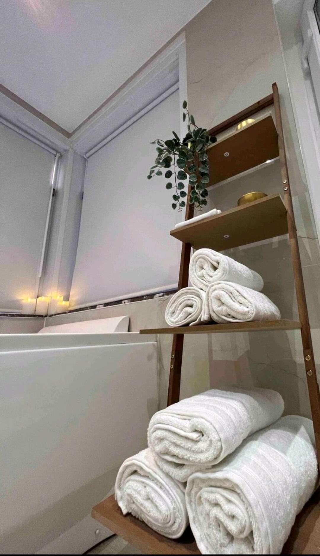 Sublime Appartement Calme Cosy & Jacuzzi Brüksel Dış mekan fotoğraf